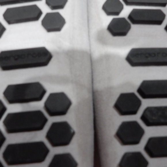 Sergio Rossi Gray Suede & Black Leather Drivers in UK 6 / US 7 / EU 39 - Picture 6 of 7